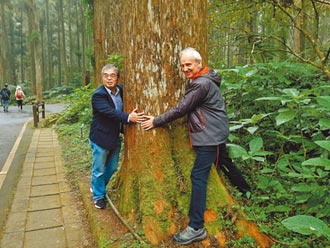 台大實驗林 推廣企業認養造林