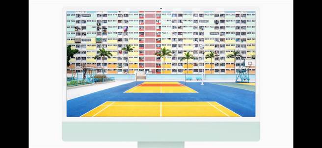 苹果全新的iMac採用了24吋、4480 x 2520解析度的4.5K Retina萤幕。（翻摄直播画面）