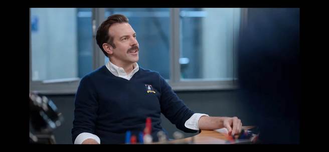 蘋果預告了將於7月23日將有全新一季的《泰德拉索：錯棚教練趣事多 Ted Lasso》影集上映。（翻攝直播畫面）