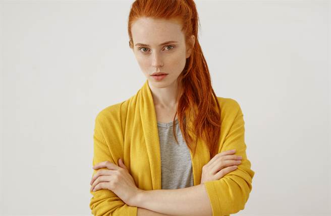 生肖龙、蛇以及猪的女性总是视金钱如粪土，对她们来说，爱情永远大于物质。（图／Shutterstock）