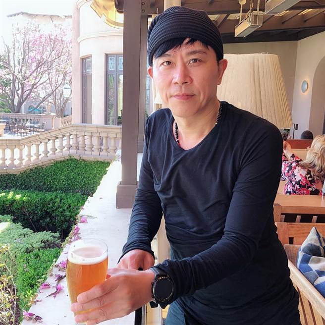 伍思凯这几年来冻龄，看起来几乎没有变老。(图/翻摄自伍思凯脸书)