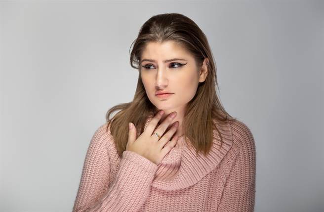 巨蟹座、双鱼座以及天秤座的人总是心太软，面对前任的眼泪没有抵抗力，很容易继续跟对方藕断丝连。（图／Shutterstock）