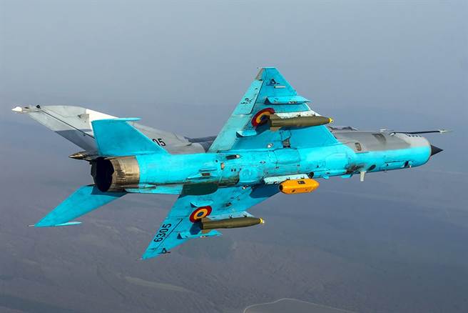 罗马尼亚MiG-21战机。(图/RoAF)