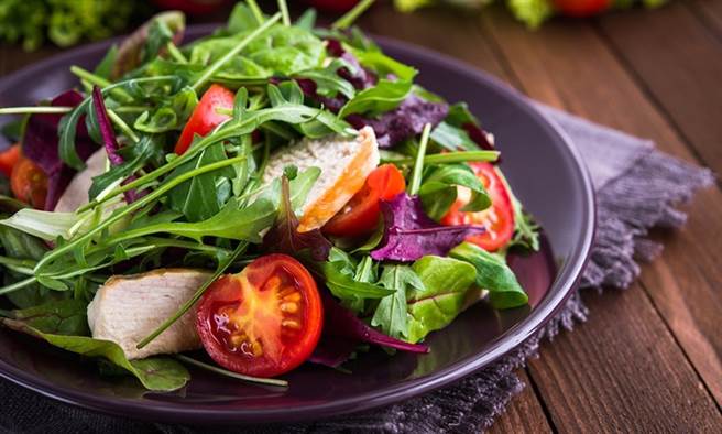 哈佛研究：这样吃，可降10％中风风险。(示意图/Shutterstock)