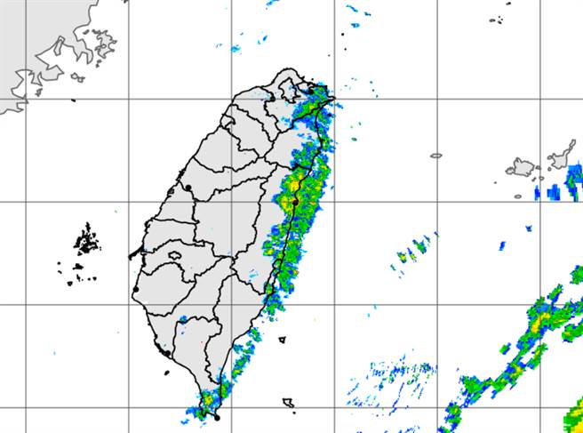 氣象局發布大雨特報，主要水氣集中東部沿海一帶。（中央氣象局提供）
