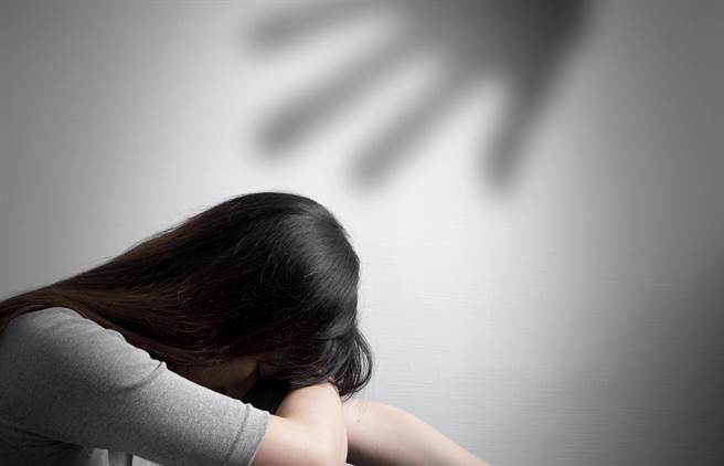 北市一名女子醉後搭乘自稱「Uber駕駛」的車返家遭性侵，Uber出面回應。（示意圖／Shutterstock）