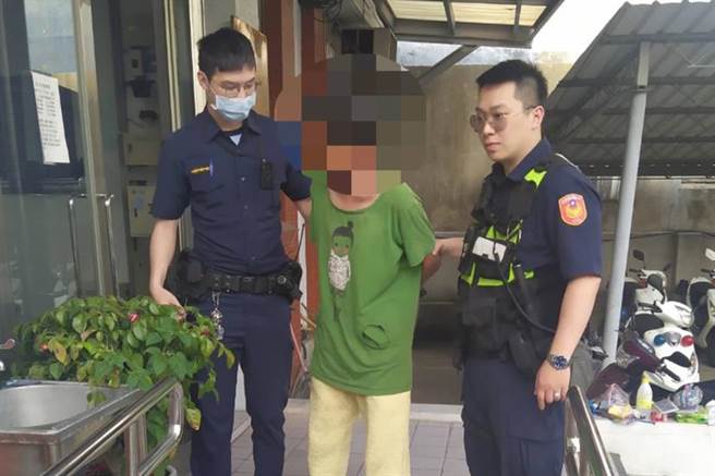 苗栗警方將酒後偷車的謝姓嫌犯移送地檢署偵辦。（警方提供／羅浚濱苗栗傳真）