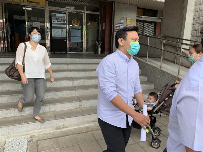 3月大女婴遭虐脑部受创，谢姓夫妻是负责照顾的人，两人均否认施暴。（图：李文正摄）