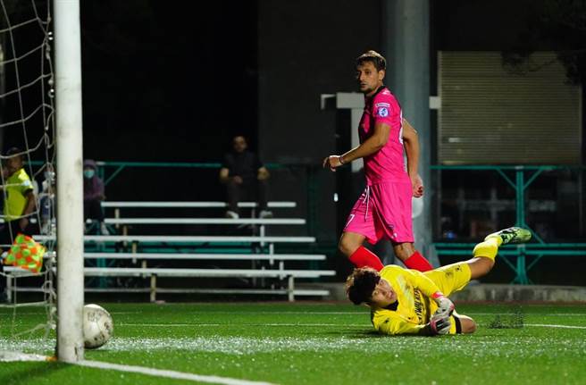 朱恩乐攻破台北展逸天行者大门，帮助台中Futuro以1比0胜出。（中华足协提供）