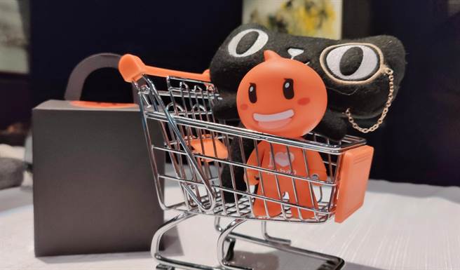 「跨境合单双北2日达」服务如超出2天期限，将主动赔付20元人民币物流红包。（图／吴泓勋摄）