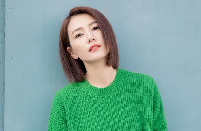 高圆圆拥有出眾气质和亮丽的外型，是许多人心中的女神代表。（图／取材自高圆圆工作室微博）