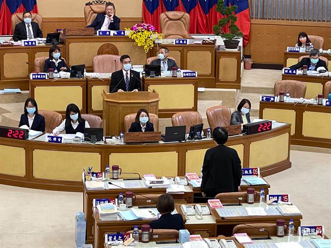 新北邻里编组自治条例 2022恐来不及。（叶德正摄）