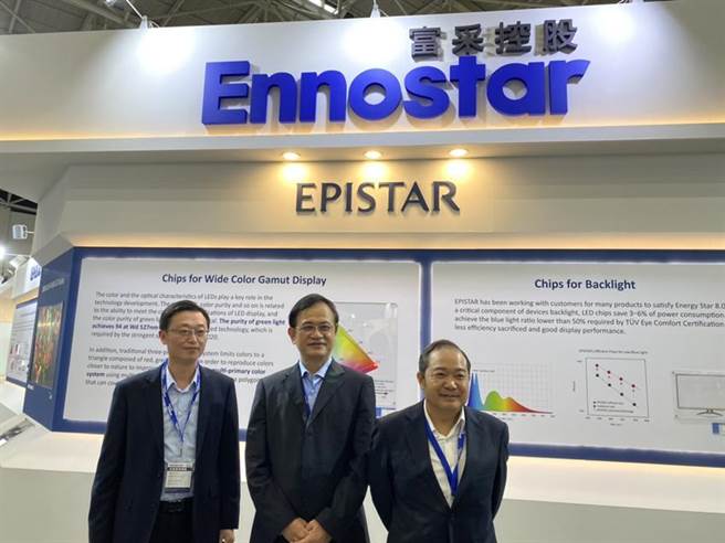 触控展第二天，富采三巨头亲自替自家站台，乐看Mini LED前景。（图／李淑惠）
