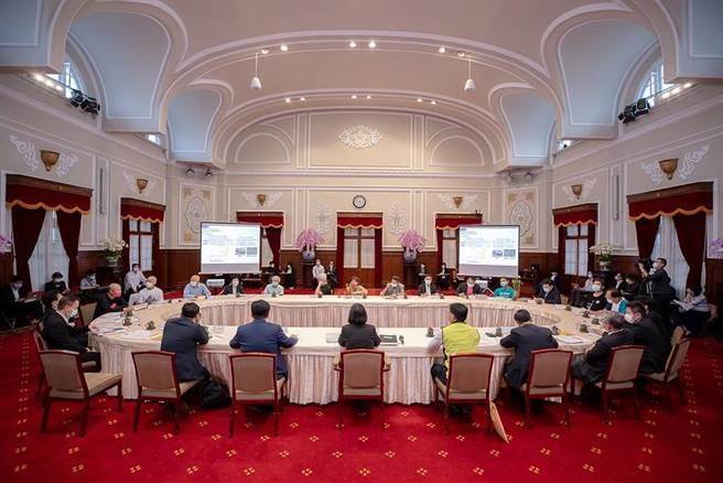 蔡英文总统22日接见环团代表。(总统府提供)