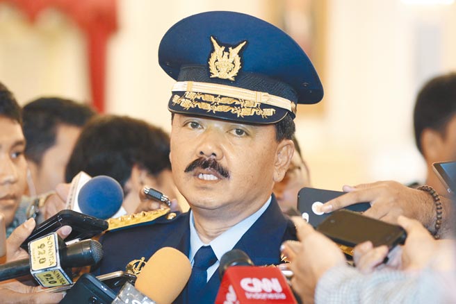 印尼军方表示，一艘载有53名官兵的潜舰，21日清晨在峇里岛以北海域进行训练后失联。（美联社）