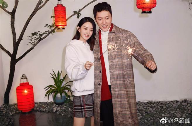 赵丽颖与冯绍峰今先后发表离婚声明，3年多婚姻终结。(翻摄自冯绍峰微博)