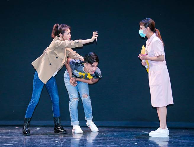 夏于喬在舞台劇《Space Boy》角色情緒都很重。（羅永銘攝）