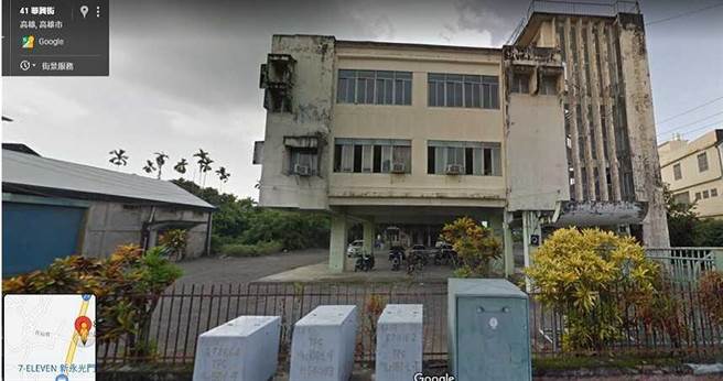 旗山区青果合作社2020年4月间，遭陈、邱2男联手窃走保险箱80多万。（图／翻摄自Google Map）