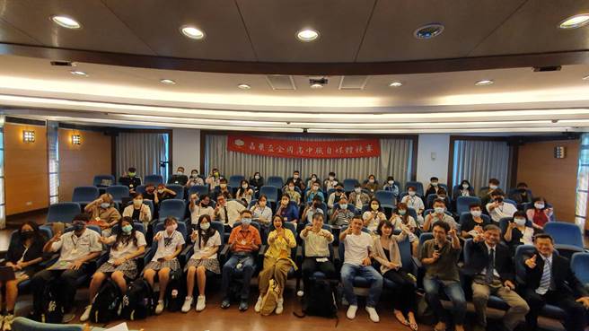 「2021全国高中职自媒体竞赛」，参赛频道多元，包含生活、游戏、农业等。(图/嘉南药理大学提供)