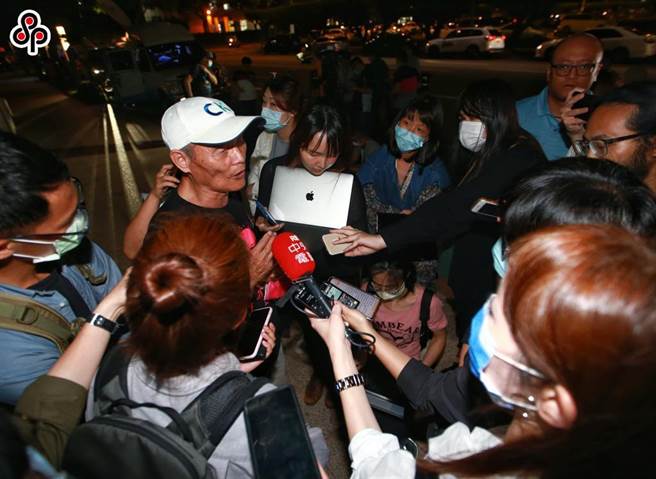 藻礁公投领衔人潘忠政近日与总统蔡英文会面。（报系资料照）