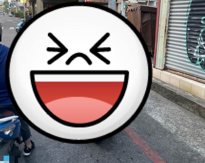 一张照片曝国小儿童的课业压力，让上万名网友惊呼，奴性自小开始养成。（图／翻摄自路上观察学院）