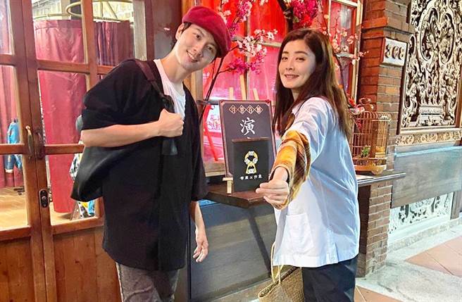 张捷与夏如芝婚后生下女儿「小芝麻」，。（图／张捷脸书）