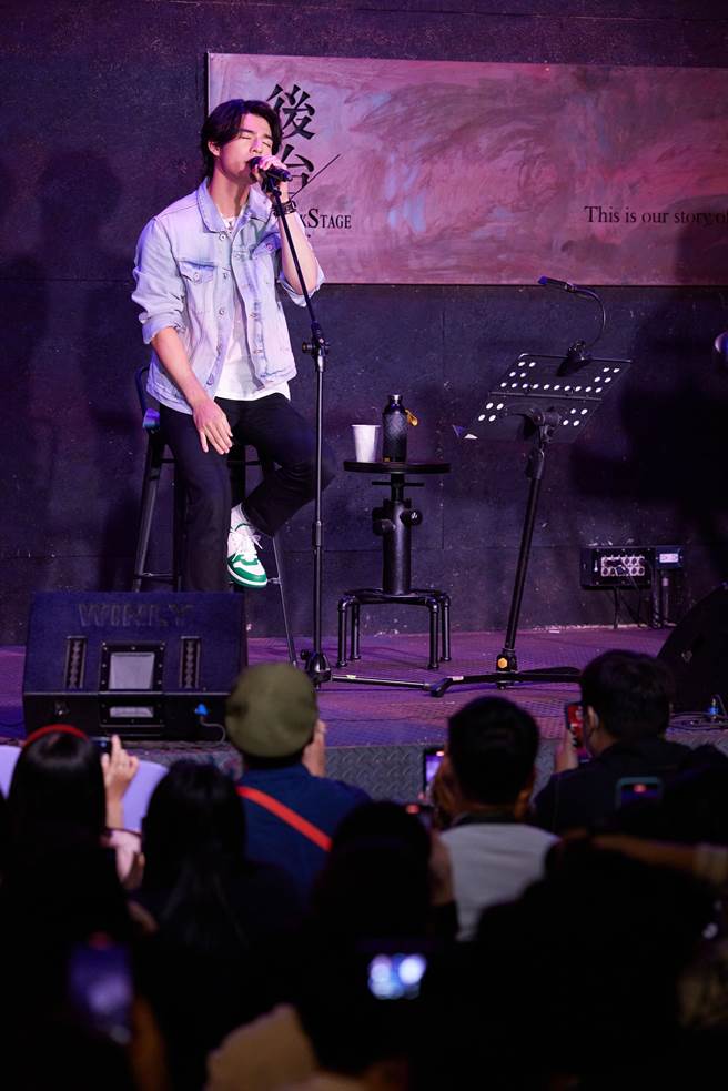 陈昊森昨举办首场Live音乐会。 （华研提供）