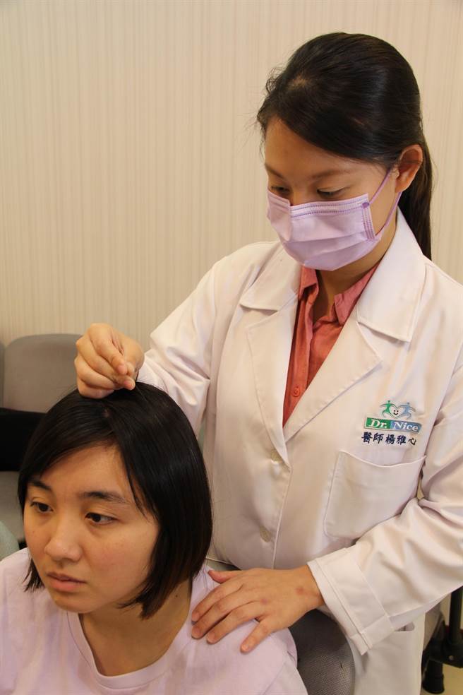 杨雅心表示，偏头痛在中医属「头风」、「偏头风」的范畴。图／郑郁蓁摄影