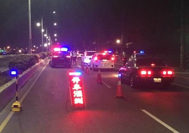 廟會高峰期嘉縣警方為防止酒駕，實施「區域聯防」擴大取締酒駕。（翻攝照片／張亦惠嘉縣傳真）