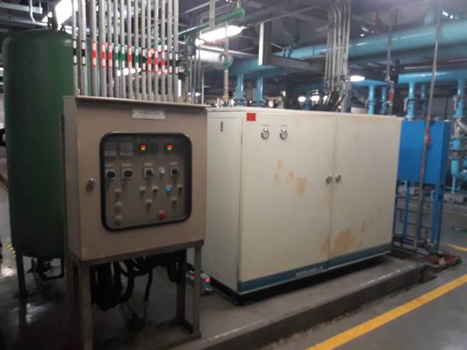 高雄捷運R5前鎮高中站25日上午11時許傳出火警警報，經查是機房內空壓機摩擦過熱導致，高捷公司將進一步檢修，不影響營運。（高雄捷運公司提供／袁庭堯高雄傳真）