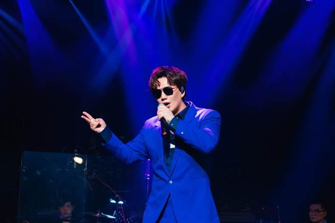 萧煌奇《舞台》巡迴终场狂唱3小时。（环球音乐提供）