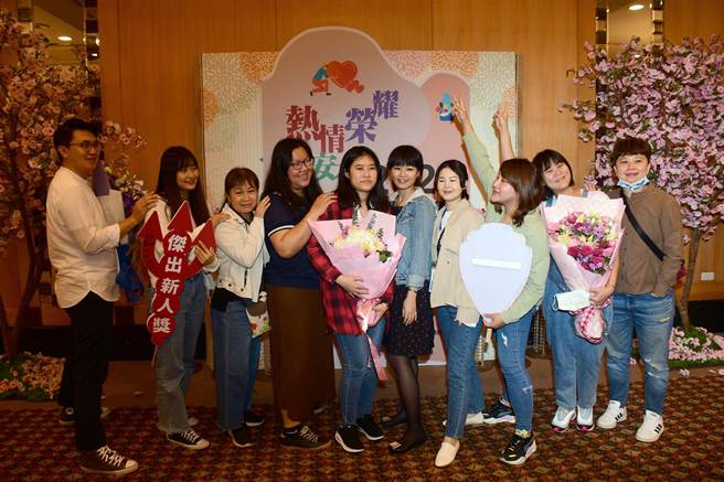 台東縣政府社會處25日舉辦社會工作人員表揚，共有39人獲獎。（莊哲權攝）