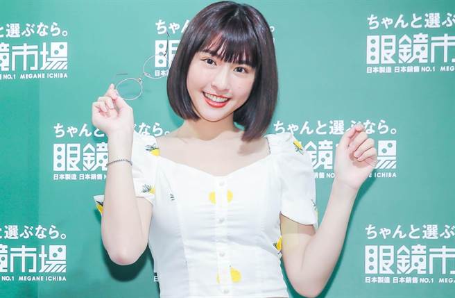 峮峮擔任一日店長活動。(羅永銘攝)