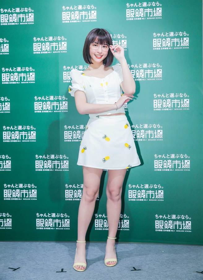 峮峮擔任一日店長活動。(羅永銘攝)