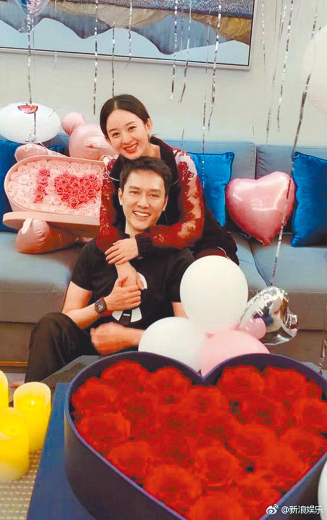 冯绍峰（下）与赵丽颖昔日晒恩爱画面已不復存在。（摘自微博）