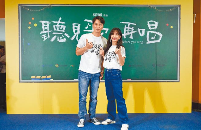 Ella（右）和馬志翔為新片卯足全力宣傳。（華納兄弟提供）