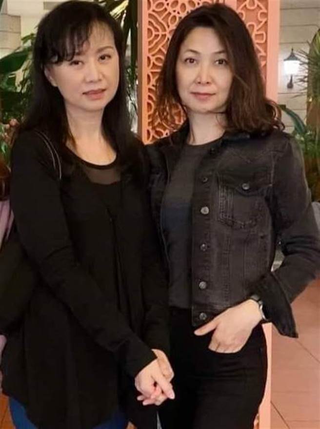 李碧华、钱幽兰时隔多年再同框。(图／脸书「花样年华李碧华经典再现」授权提供)