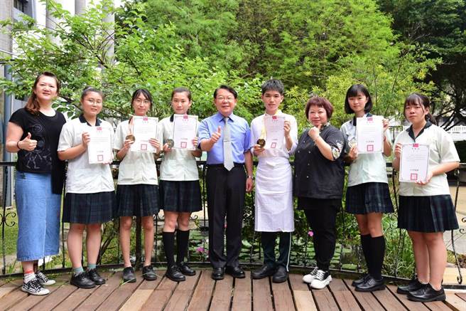 第51届全国技能竞赛中区分区赛成绩出炉，侨泰高中共有6名选手获奖，展现绝佳成果。(侨泰高中提供／林欣仪台中传真)