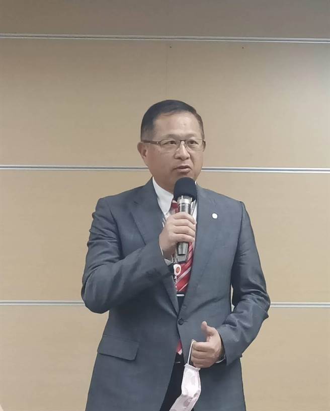 高铁营业资深副总孙鸿文(简立欣摄)