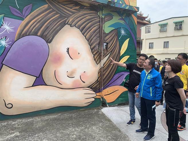 電通行銷傳播集團打造老梅社區成為全台第一座多媒體繪本城鎮。（王揚傑攝）