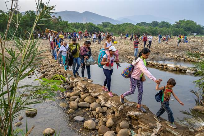 台湾世界展望会邀请国内大眾透过捐款，响应「飢饿三十人道救援行动 」。（台湾世界展望会提供／林良齐台北传真）
