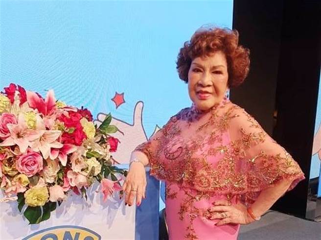 名製作人周遊對社會公益不遺餘力，今年誓言再捐100台急難救助車至台灣各縣市。(照片/游定剛 拍攝)