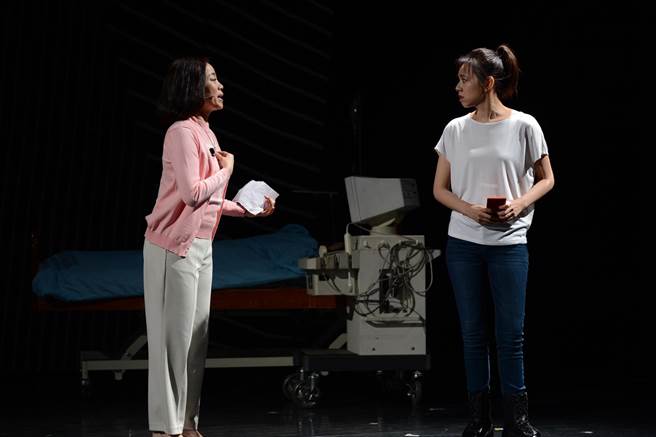 范瑞君、夏于乔饰演母女。（故事工厂提供）