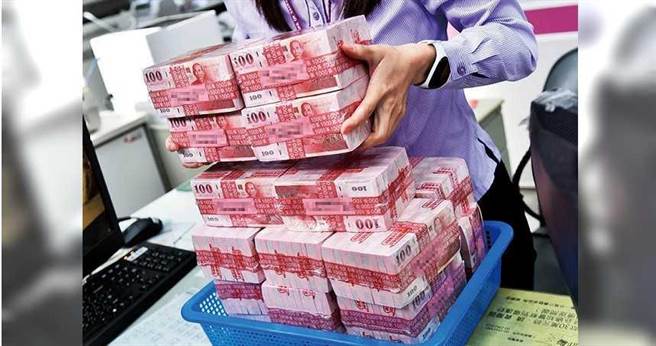 泰公开讲／刘泰英：对抗通膨需要智慧（图／报系资料库）