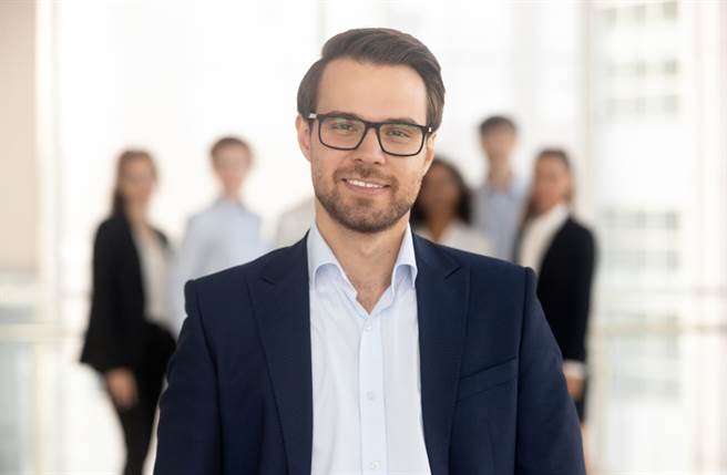 狮子座、水瓶座及摩羯座的人天生就有独特的品味，不仅领袖特质超强，工作能力更是备受肯定，注定要成为社会上的顶尖人才。（图／Shutterstock）