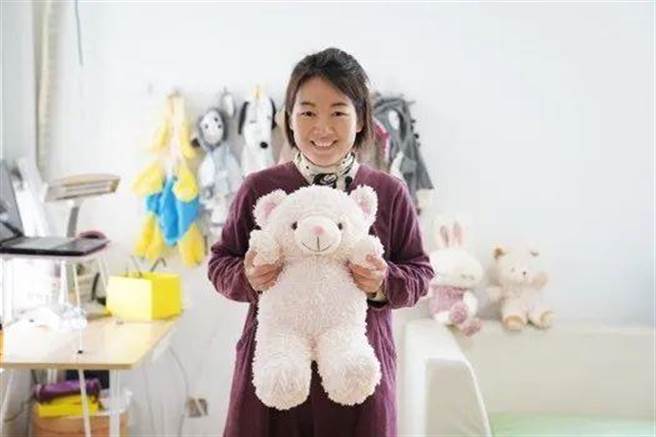 記憶修復師綠如LAN。(摘自微信上中國)