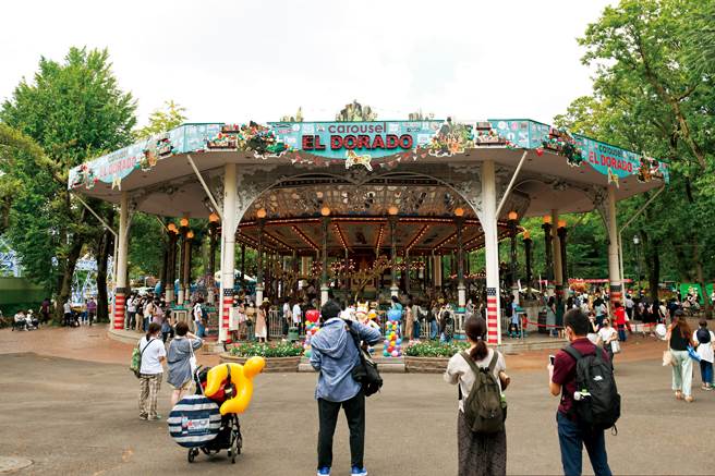 这座超过百年歷史的旋转木马，目前去留未定。（图/讲义杂志提供）