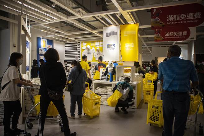 内湖店独家限量商品EFTERTRÄDA系列超多人选购。（林欣仪摄）