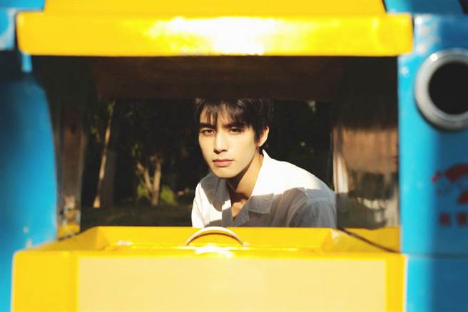 宋威龙是近期演艺圈炙手可热的人气鲜肉男神。（中天娱乐台提供）