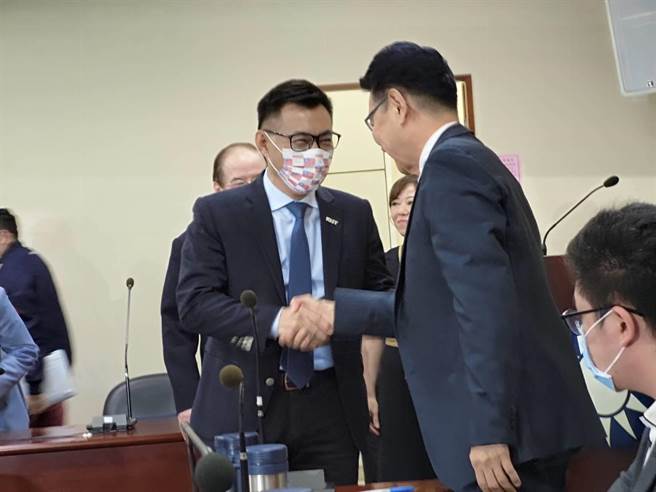 中廣董事長趙少康今天應邀到國民黨中常會專題演講。（黃福其攝）